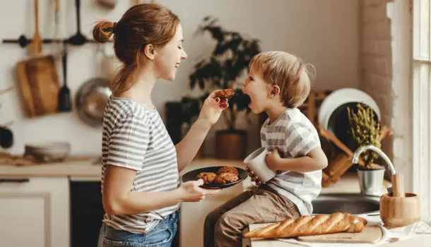 Tippek a tápláló és ízletes reggelihez gyerekeknek, amitől jól indul a napjuk